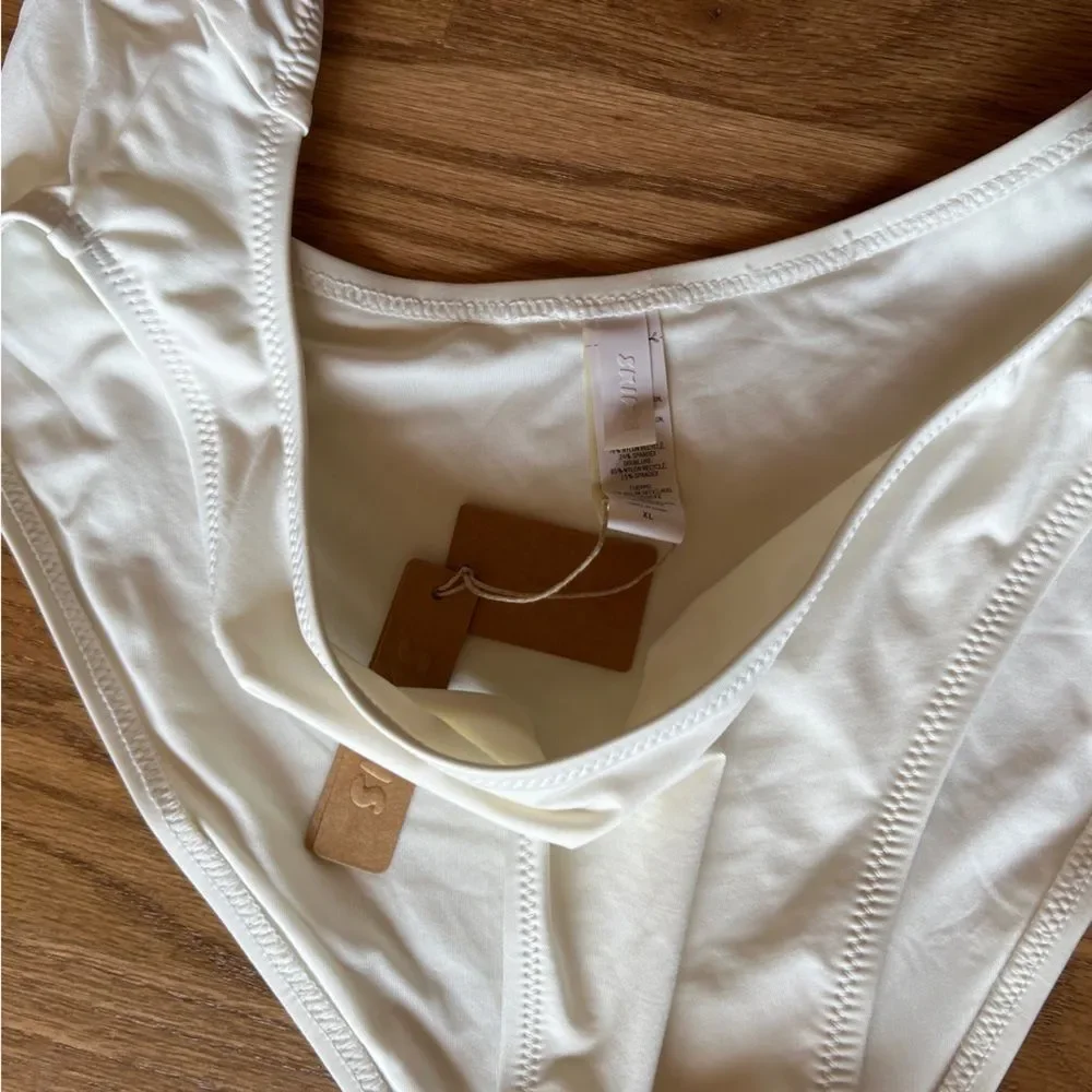 NWT Skims Signature Swim White Cutout Monokini
